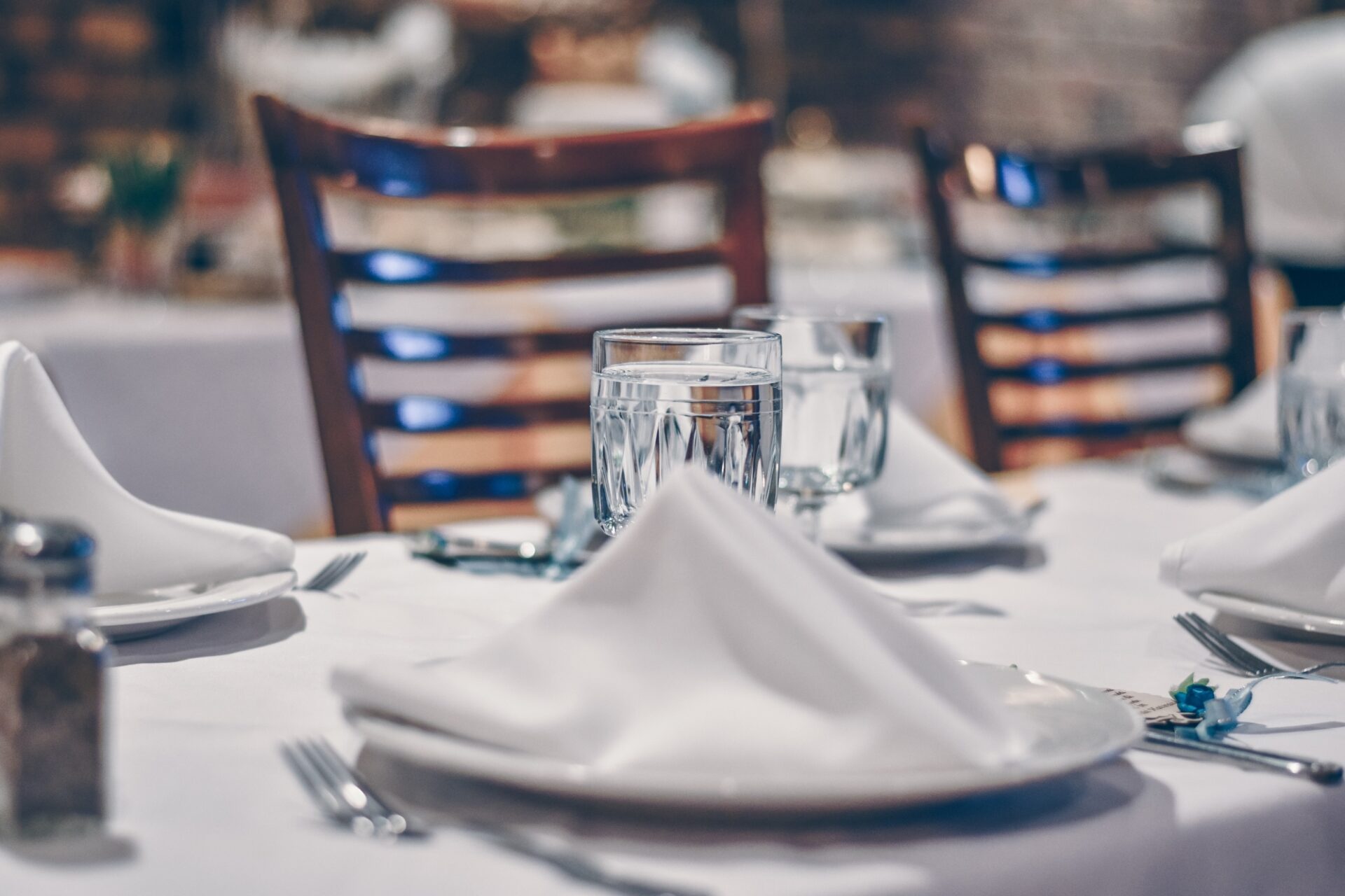 How to Improve Restaurant Customer Experiences